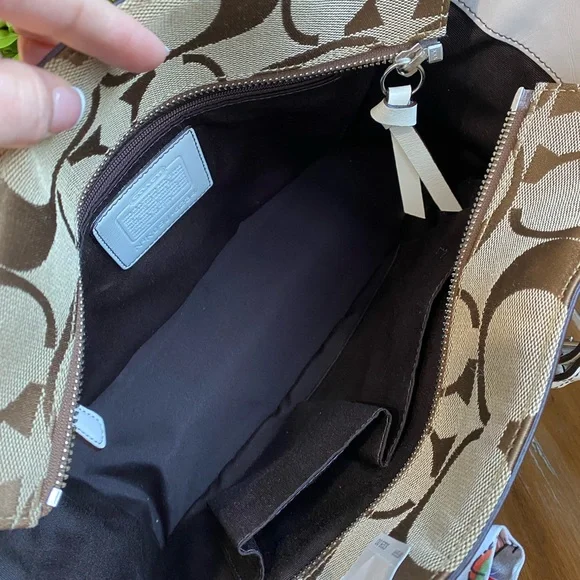 Coach Vintage Signature Gallery Tassel Tote Shoulder Bag - Picture 14 of 16